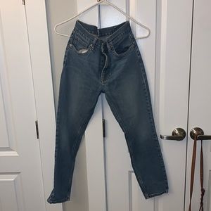 Great condition, everlane jeans size 29!